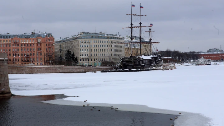 Дожди в Петербурге будут лить до конца месяца. Январь-2025 может побить все рекорды