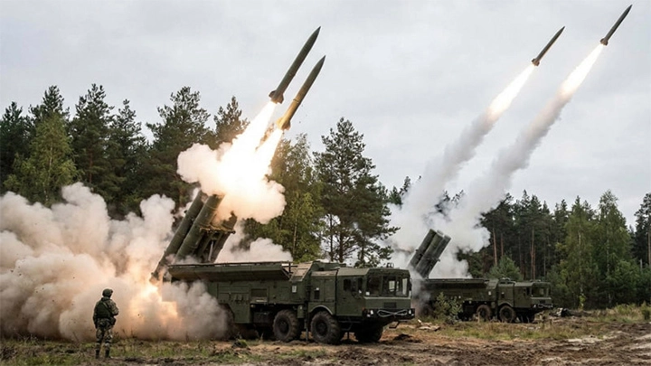 Из столицы пора бежать: Расчётам ПВО нечем воевать. Бомбят наши танкеры в Азовском море. Конвейер FirePoint остановлен?