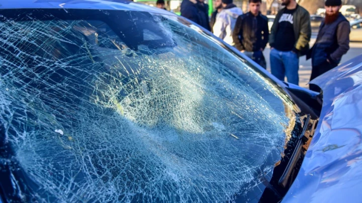 Водитель протаранил толпу болельщиков в Ливерпуле: Пострадали 47 человек