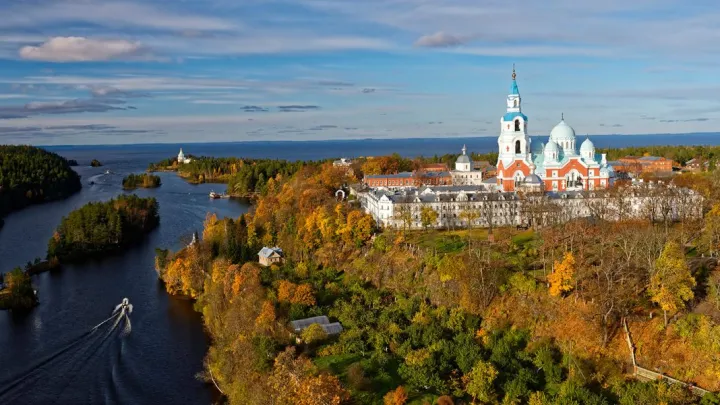 Мать загадочно пропавшей после службы на Валааме: Дочь писала о проклятье