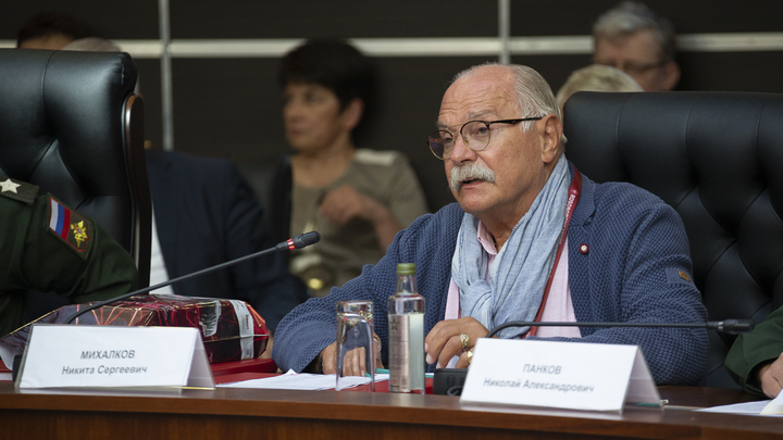 Михалков сбросил маски с глобалистов: Там нет глаз. Почему?