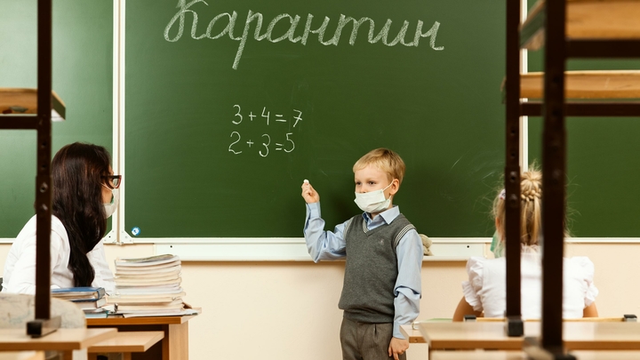 Как в пандемию: в Ленобласти закончилась вакцина от кори, которую требуют в школах