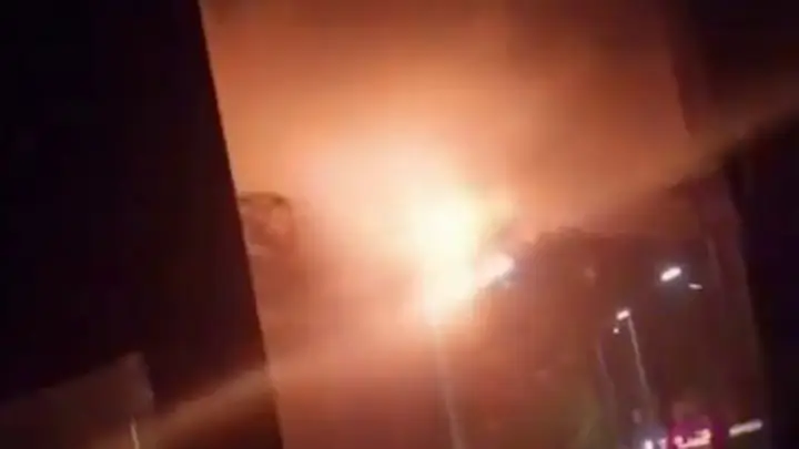 Очевидцы сняли момент падения БПЛА на завод в Ельце Липецкой области