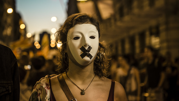 Нехороший процесс: Украина набрала чиновников в министерство правды