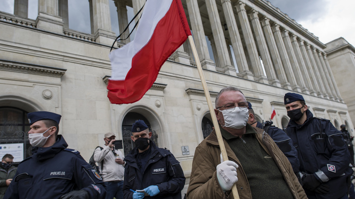 Балтию захватывать не будут: Польские СМИ заявили о начале войны с Россией