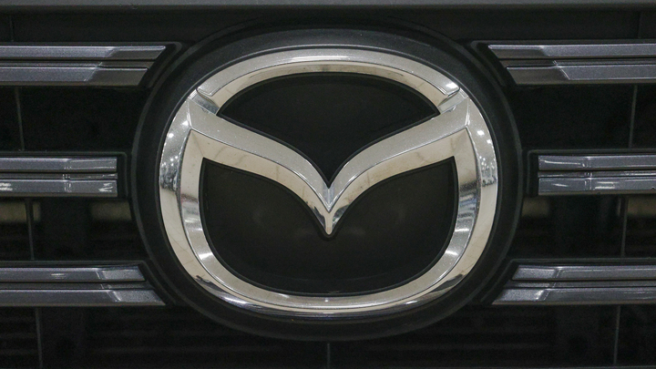 В Ленобласти разыскивают иномарку – на ней двигается агрессор, простреливший оппоненту колено