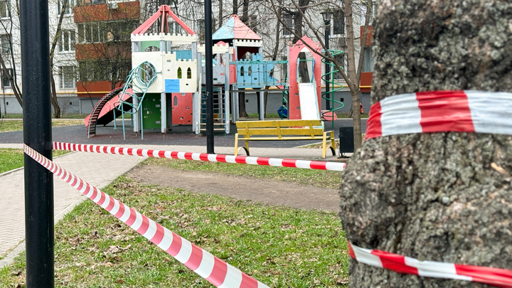 В Самаре благоустроили детскую площадку на Матросова