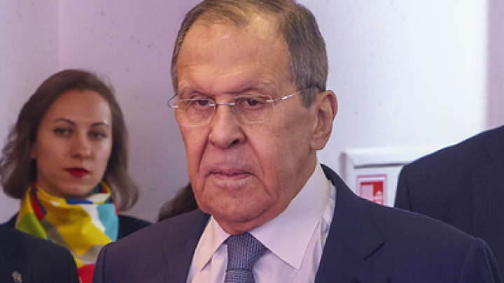 Глава МИД Лавров: Байден поставил под ружье 50 стран для войны с Россией
