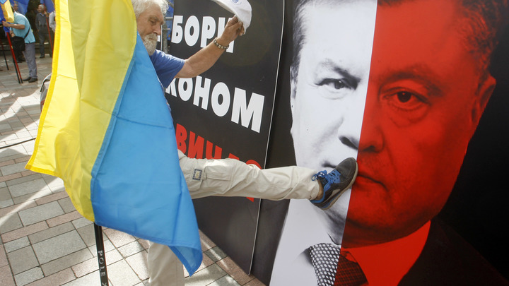 Порошенко собрался войти в НАТО без разрешения Путина
