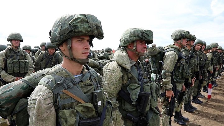 Бойцы, защищающие Крым обеспечены всем необходимым — Константинов