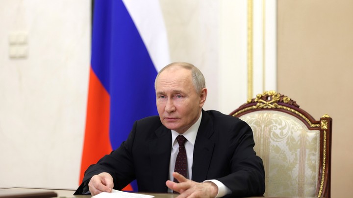 Пушки и масло впишут в общую стратегию. На встрече с военными прозвучало слово БПЛА: Главное из речи Путина