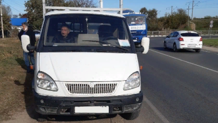 Устроили облаву на дорогах: Кубанские приставы во время рейда арестовали пять авто