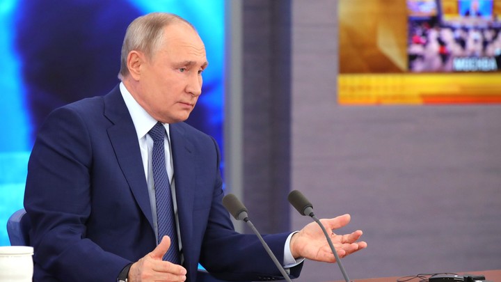 Бабушка 86 лет: Путин зачитал крик народа. Зал грохнул