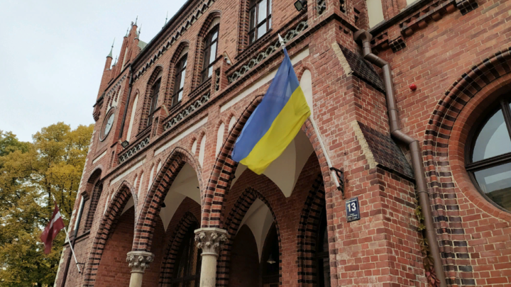 Профессиональная украинка Янина Соколовская призналась в побеге из Киева. Зарабатывает она в России