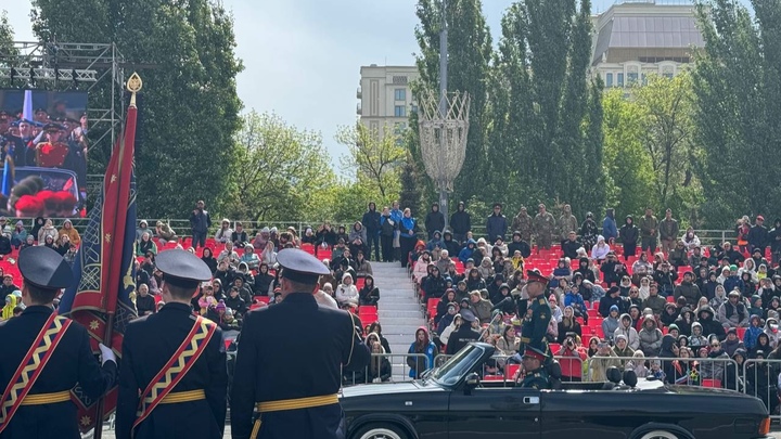 В Самаре проходит парад Победы