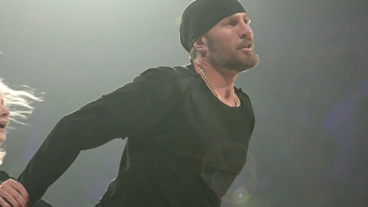 Хирурги выявили риски возможной ампутации пальцев Костомарову