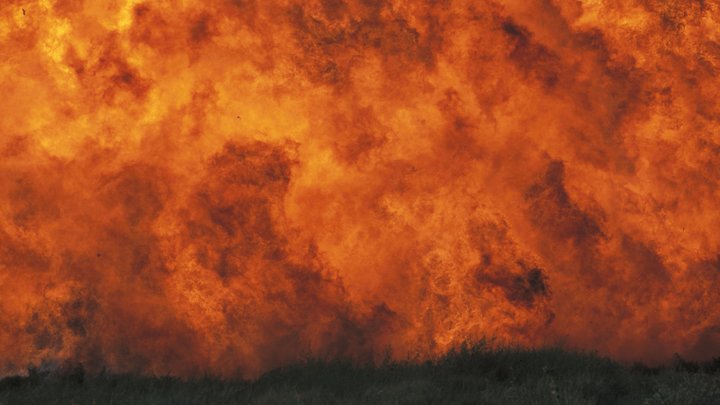 В Турции содрогнулся порт: Мощный взрыв прогремел во время погрузки зерна