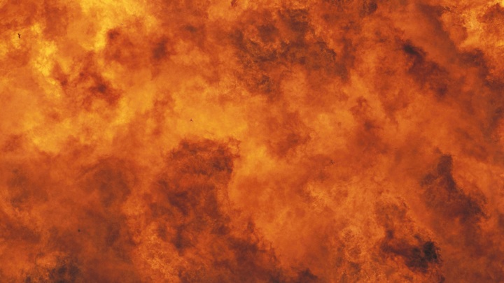 Небоскрёб превратился в пылающий факел: В Южной Корее загорелся 33-этажный жилой дом