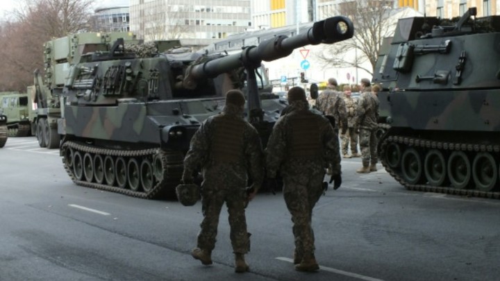 Бизнес на крови: Военный эксперт предупредил о расплате за оружие НАТО