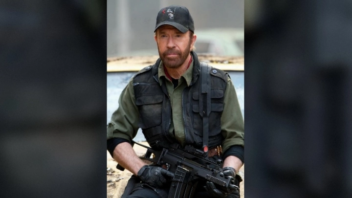 От «Пути дракона» до «Неудержимых»: 10 фильмов Чака Норриса, которые мы не забудем