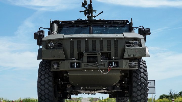 На Украину доставили 18 бронеавтомобилей из США