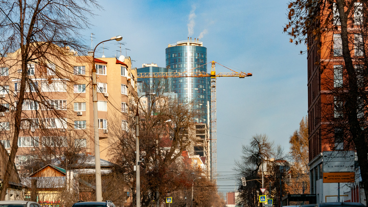 Дольщиков ещё 12 долгостроев Новосибирской области ждут компенсации за непостроенное жильё