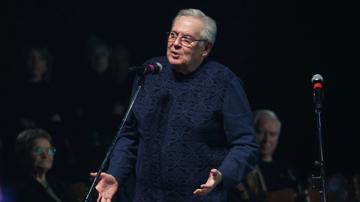 Юрий Стоянов покинул жюри шоу Один в один после Баскова на коленях