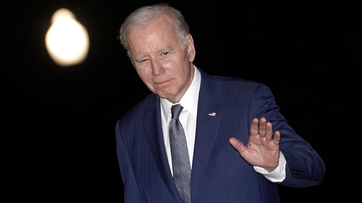 Белый дом ищет в России олигархов-предателей. На кону мир