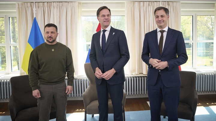 Зеленский обратился к Нидерландам за поставками F-16