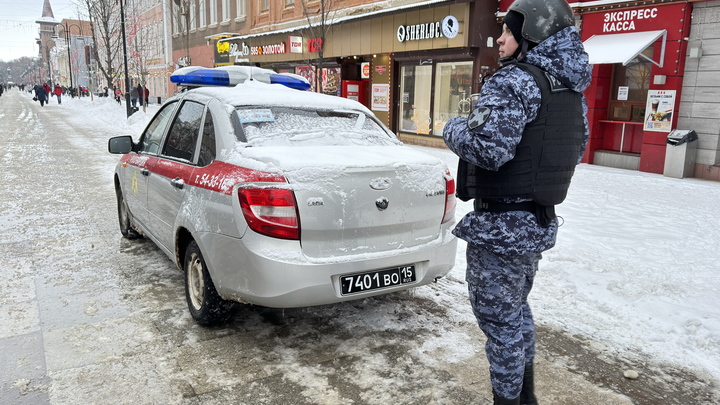 В связи с угрозой терактов в торговых центрах Перми усилены меры безопасности