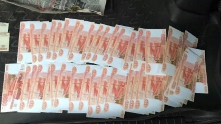 Два экс-чиновника нижегородского Минфина пойдут под суд за взятку