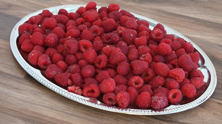 Профессор Мойсеяк: пара ложек малинового варенья может повысить уровень энергии