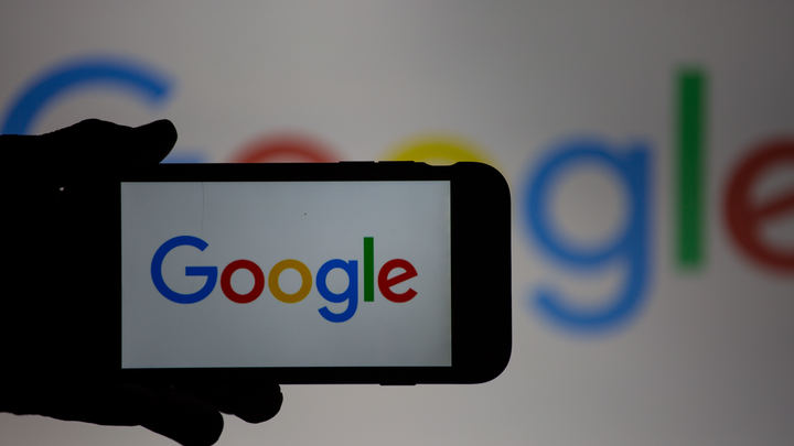 Google, Facebook и Twitter ведут войну против граждан России за их же деньги - Дугин