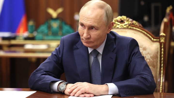 От удивления даже рука на стол упала: Что заставило Путина сказать пфф?