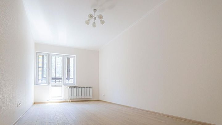 Жители 127 домов в сентябре получили новые квартиры по программе реновации