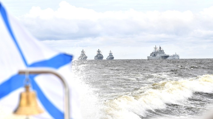 Чешские журналисты оскорбили русских моряков и услышали неудобные вопросы от своих же