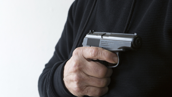 Как достанет наган из-под юбки!: Ликвидация Кузьминова заставила испанцев бояться всех русских