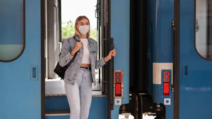Я очень-очень этого боюсь: проводница, которую скинули с поезда, рассказала о новой фобии