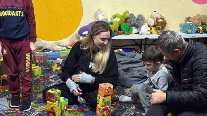 Сенатор Кастюкевич пригласил Анджелину Джоли в новые регионы России