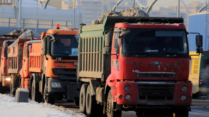 Польские грузовики могут остаться без заправки: В России обсуждают новый законопроект