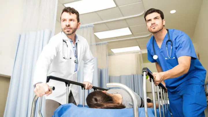 Онкологи бьют тревогу: рак кишечника в России стремительно молодеет