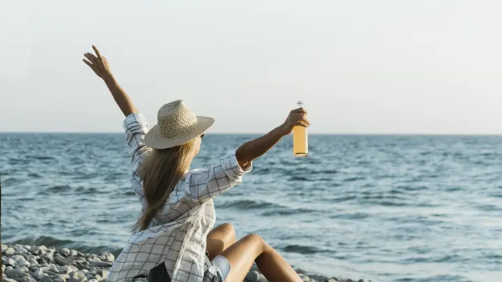 Четвероногим на пляже не место: с 1 сентября изменятся правила выгула домашних животных