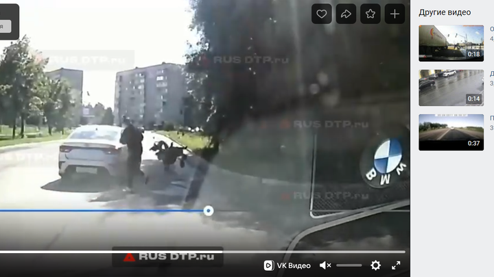 В сети появилось видео с наездом на детскую коляску: восьмимесячный ребёнок не выжил