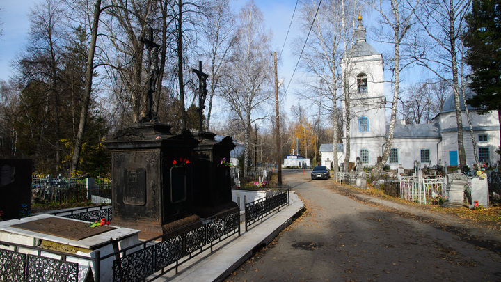 График работы городских кладбищ в Ростове-на-Дону на майские праздники 2022