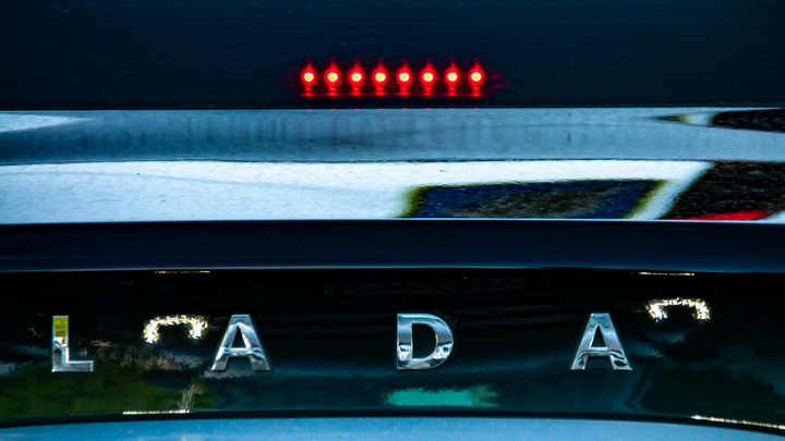 74% жителей Краснодара хотят пересадить чиновников на отечественные авто