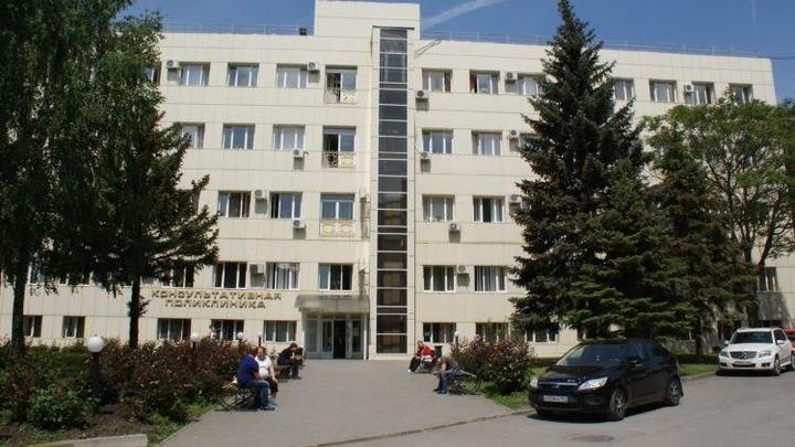У врача-реаниматолога Ростовской областной клинической больницы обнаружен коронавирус