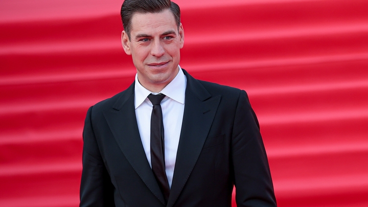 Коллега Дмитрия Дюжева раскрыл правду о скандале в театре: Наивный человек