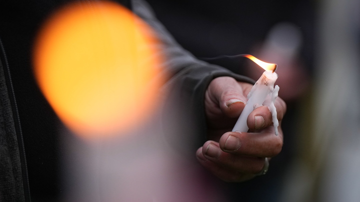 Не стало переводчика и радиоведущего Леонида Володарского. Известна причина смерти