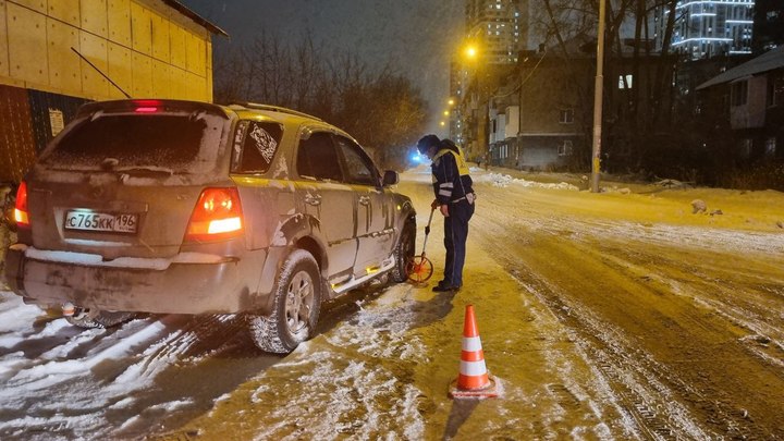 В Екатеринбурге 6-летний мальчик погиб под колесами иномарки