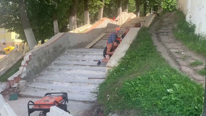 Во Владимире лестницу у Богородице-Рождественского монастыря отремонтируют к сентябрю 2023